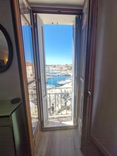 Le Cosy VIP, un balcon face au Vieux Port - 2