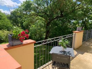Gite de campagne - Vue jardin- Piscine - Sajas - 7