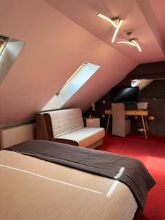 Hotel Astra - Sarajevo - 8
