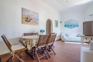 GuestHost - Seaside Apartment with Parking - Cannigione - 3