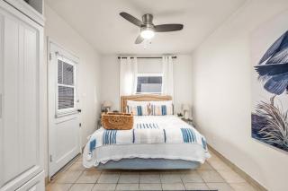 Beachside Apt with Laundry Steps to the Shore - Hermosa Beach - 0