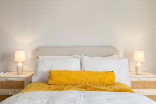 1 Bedroom Apartment near City Airport - 9