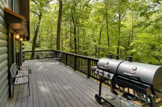 5 Mi to Helen: Hideaway w/ Deck & Grill! - 9