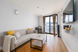 1 Bedroom Apartment near City Airport - Londra - 7