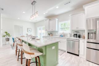 Modern Escape - Bella Vista Trails & Comfort - 9