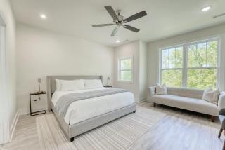 Modern Escape - Bella Vista Trails & Comfort - 7