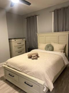 Dream a Little Dream 10 Mins To Your NYC Adventure - Union City - 4