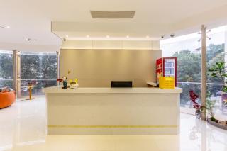CMAX Hotel Guangzhou International Convention and Exhibition Center Luoxi Subway Station Branch - Canton - 6