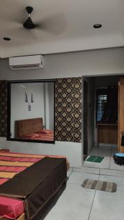 Shree Hariraj Guest House - Jāmb - 7