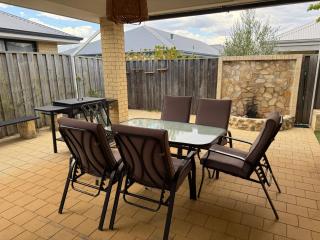 Garrison Cottage - The Vines - 5