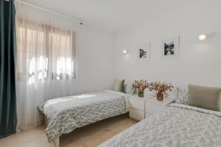 Palm Breeze Residence - 1