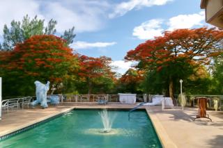 Sea-View Penthouse with Pool and Garden Views - Luxury Coastal Stay - 8