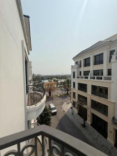 Emiii House -Homestay View Biển Vinhomes Ocean Park 2 - Hòa Bình - 4