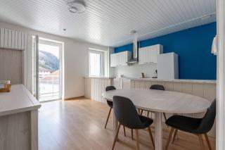 T3 80m ancien hôtel, montagne et rivière - Tenay - 1