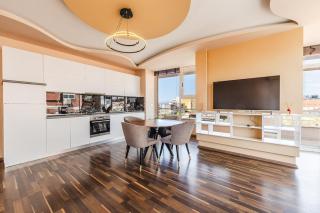 Spacious City-View Apartment Overlooking Shkodër - Shkodër - 4