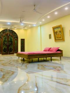 Shri Ji Hotel - Varanasi - 5