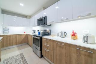 CR Luxury La Estancia Floresta #05 3 Bdrm - La Mona - 2