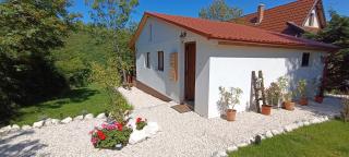 Hilltop Cottage in Szentendre, mountain view, terrace, garden - 0