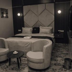 Havana Inn & Suites - Ogwashi Uku - 1
