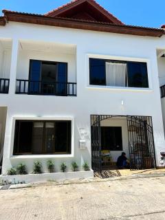 Entire Family house great location near Big Buddha - Amphoe Koksamui - 0