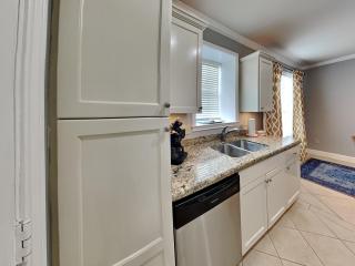 Coastal Cabana - Galveston - 6