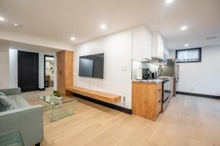 Tranquil 2bedroom basement in charming Mississauga - 4