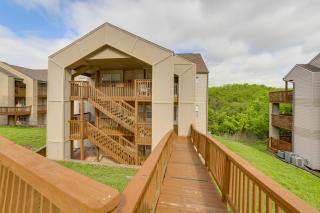 Branson Escape with Pool Access, Grill and Balcony! - Branson - 8