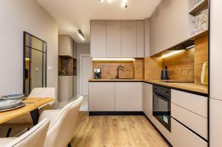 1BR Modern and Cozy Apartment with Free Parking - Plowdiw - 1