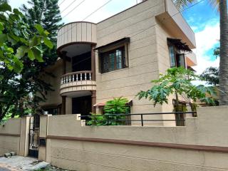 3 Bedroom Luxurious Bungalow - Bangalore - 8