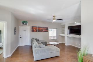 7 Mi to Fremont Street Spacious Vegas Home! - Las Vegas - 7