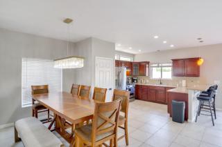 7 Mi to Fremont Street Spacious Vegas Home! - Las Vegas - 1