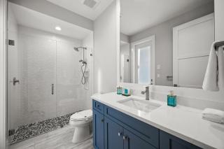 Casa Palma - 5 Min to Beach, Heated Pool, Hot Tub, New Build - Marco Island - 7