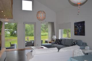K46 Spacious home in a tranquil village setting - - 6