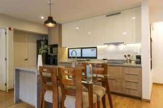 La Paz 2BR Living in Miraflores - 2