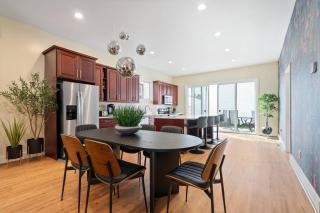 Luxe Retreat! Bar|Rooftop DT Views|Hot Tub|Arcade - Indianapolis - 1