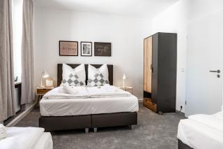 Ruhige, zentrale Wohnung für 8 mit Parkplatz - 1