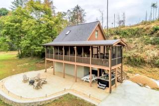 Private Mountain Creekside Cabin, with Hot Tub - Purlear - 6
