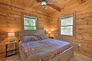 Private Mountain Creekside Cabin, with Hot Tub - Purlear - 5