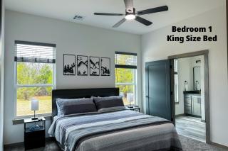 WhiteTail Cabin with Shuffleboard - 2