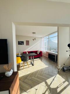 The Scenic Disa Park Apartment, Table Mountain, City & Ocean views - 5