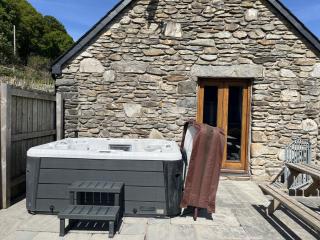 Cosy Barn - Sleeps 8 Hot Tub & Countryside Views - Corwen - 3
