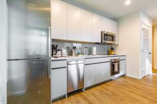 Full Private Apt Downtown Seaport - Boston - 4