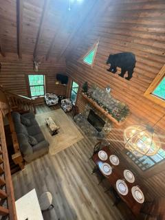 Bear Necessities located near East Port Marina & Dale Hollow - Alpine - 1