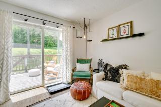Ski-InandSki-Out Magic Mountain Condo with Deck! - Londonderry - 1