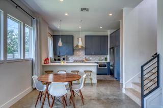 2 Homes in 1 Centrally located near SoCo - Austin - 8