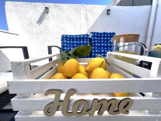 Lilacs and Lemonade - Bari - 9