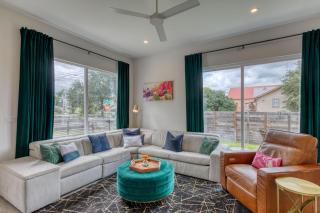 Contemporary Home Centrally Located Near SoCo & DT - Austin - 5