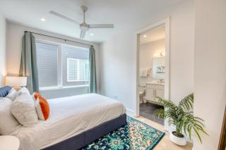 Conveniently located Upstairs Deck BBQ - Austin - 7