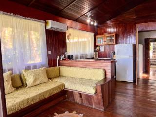 Iwa Zaru Sea view treehouse Free park tour & breakfast - 2
