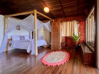 Iwa Zaru Sea view treehouse Free park tour & breakfast - 8